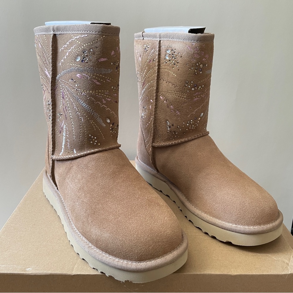 UGG Women’s Classic Short Gold Burst Boots Beachwood US 6